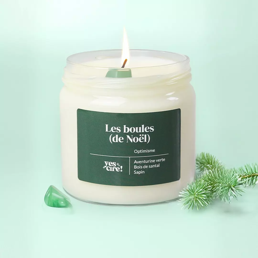 bougie-vegetale-yescire-avec-une-pierre-aventurine-verte-bougie-de-noel-bougie-parfum-sapin-fabriquee-en-france.jpeg
